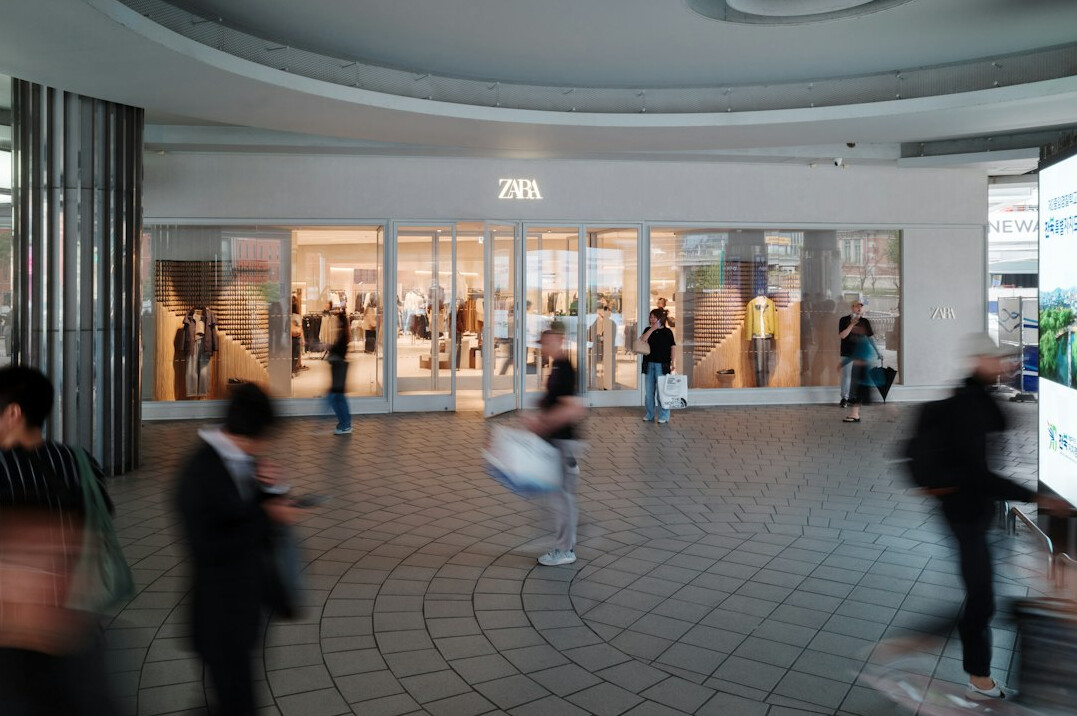 security guard in shopping mall